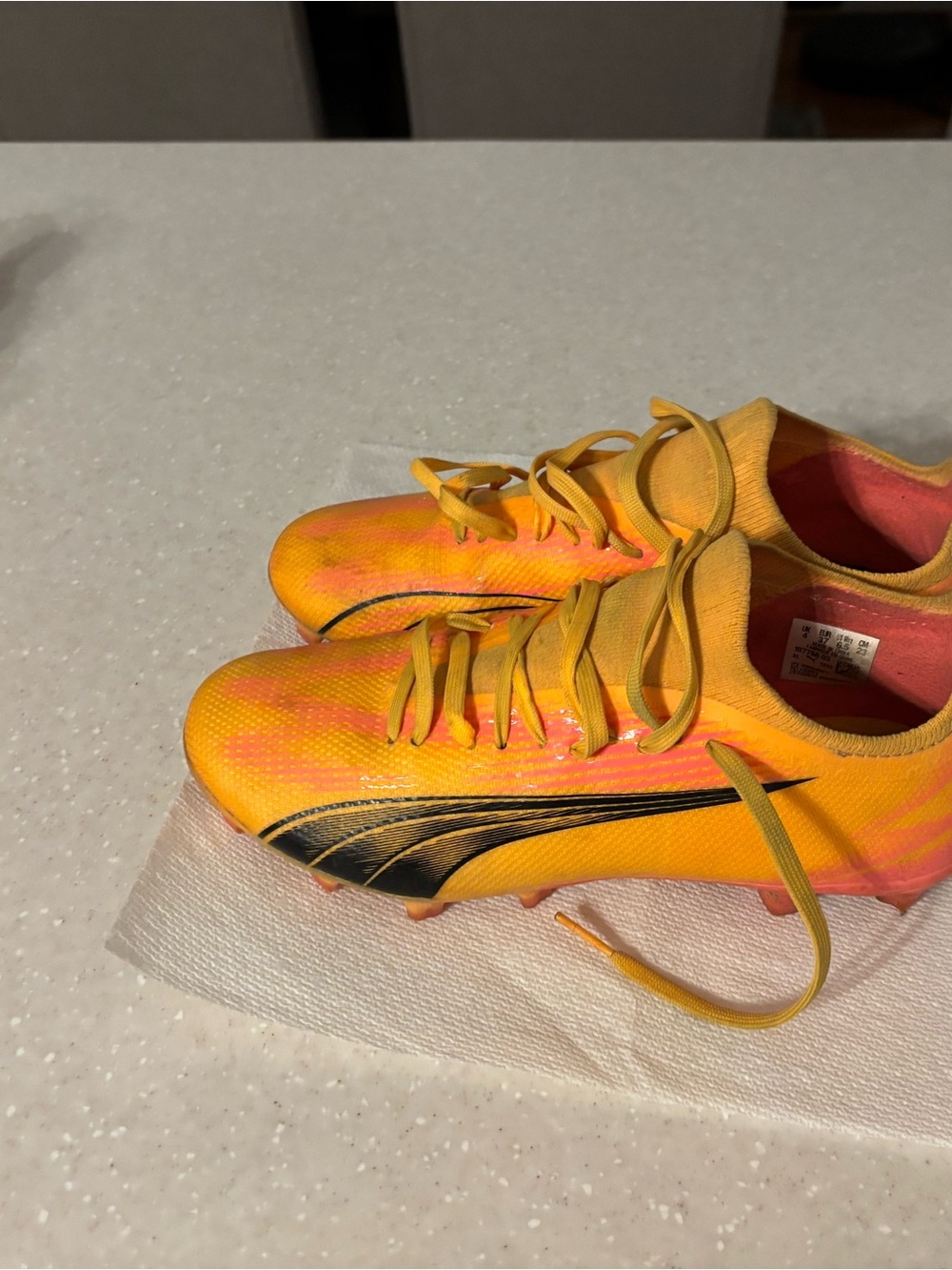 Puma Ultra Play soccer cleats
